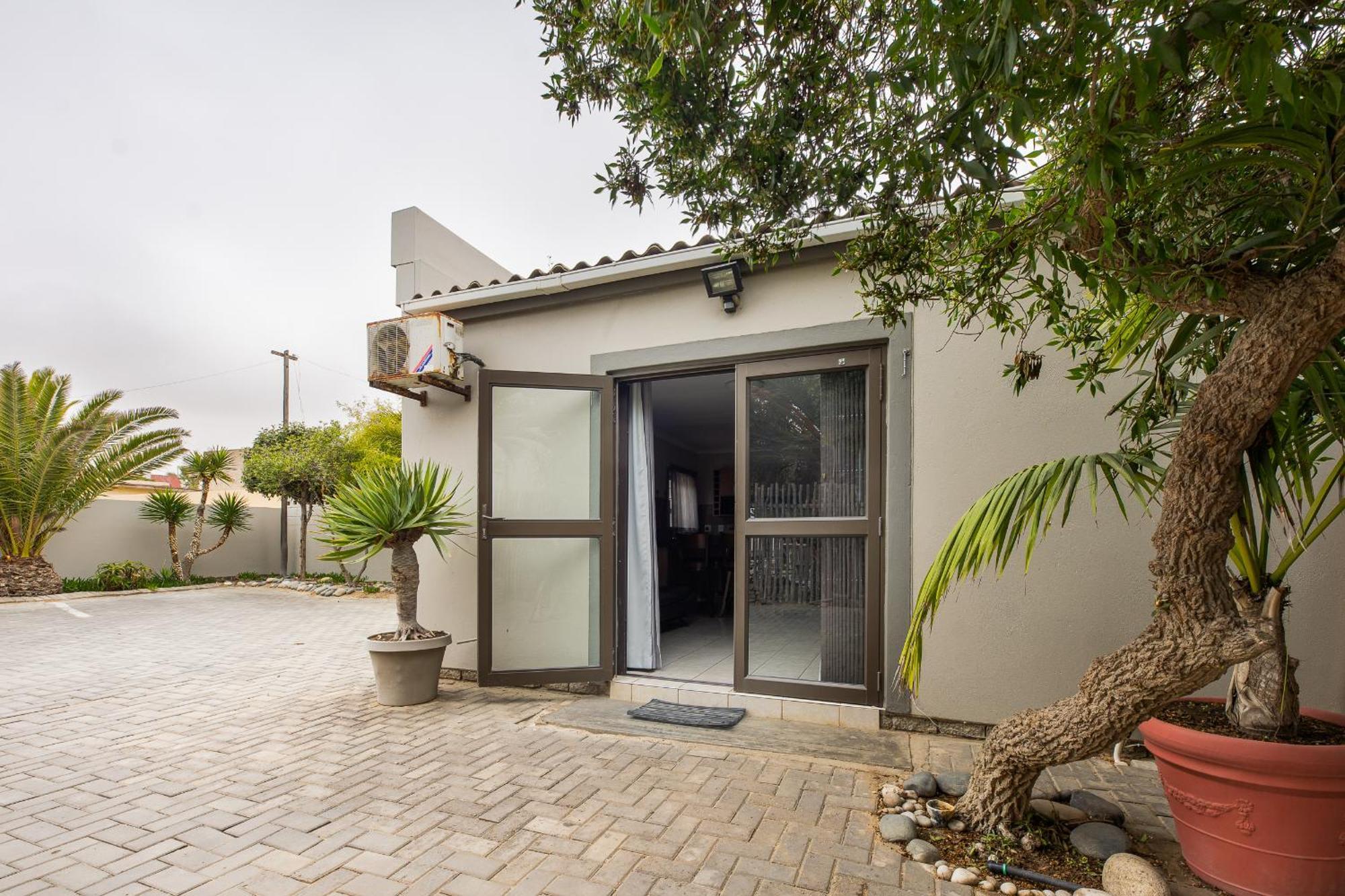Guesthouse Fischreiher B&B Swakopmund Buitenkant foto