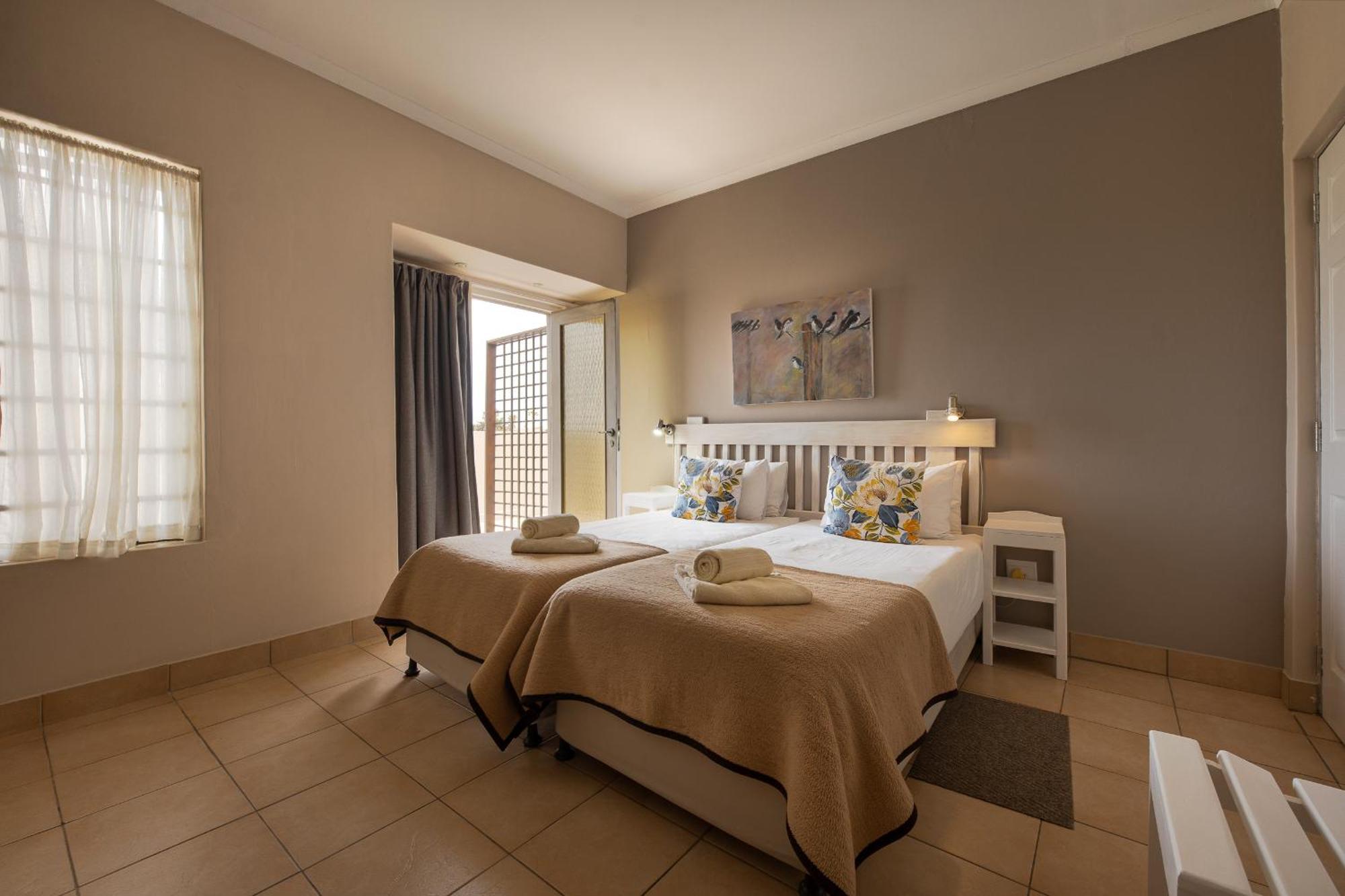 Guesthouse Fischreiher B&B Swakopmund Buitenkant foto