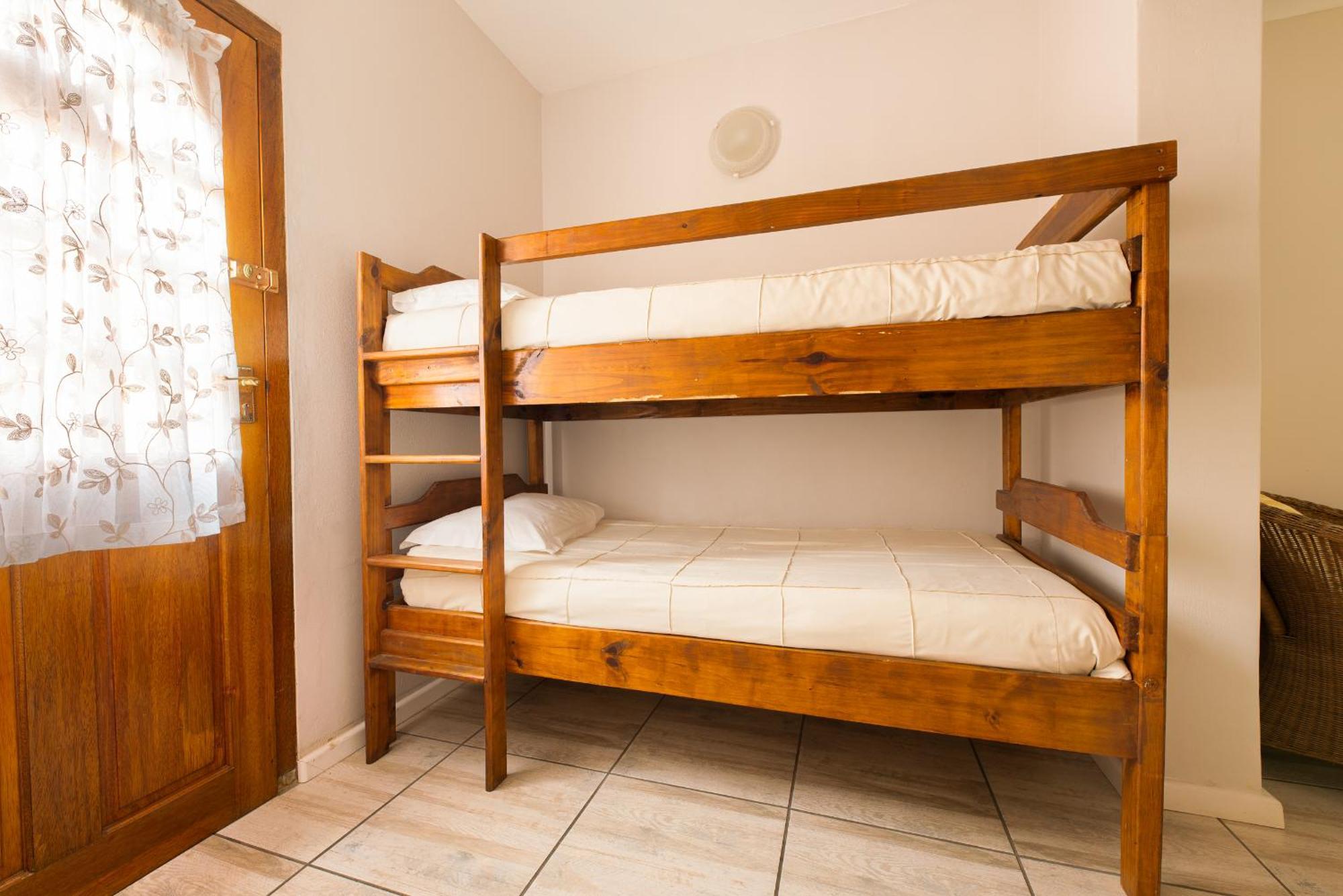 Guesthouse Fischreiher B&B Swakopmund Buitenkant foto